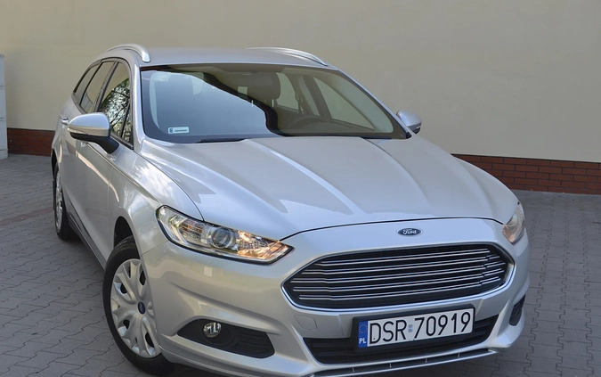 Ford Mondeo cena 39900 przebieg: 276800, rok produkcji 2015 z Szydłowiec małe 277